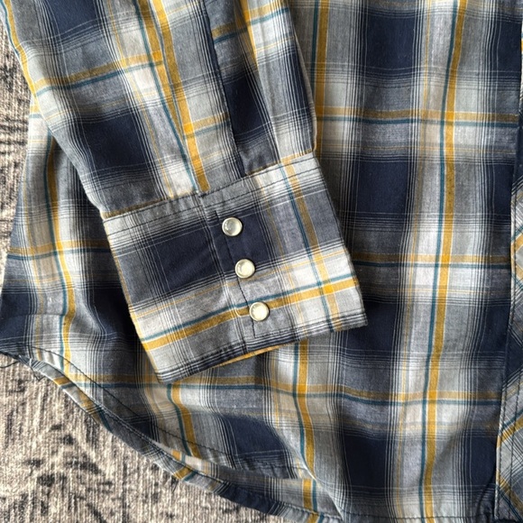 Wrangler Western Men's Yellow and Blue Plaid Pearl Snap Long Sleeve - Picture 5 of 7